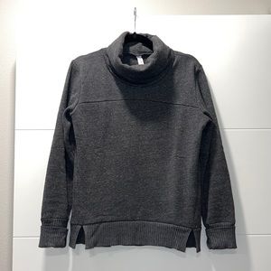 Alo Yoga Sweater